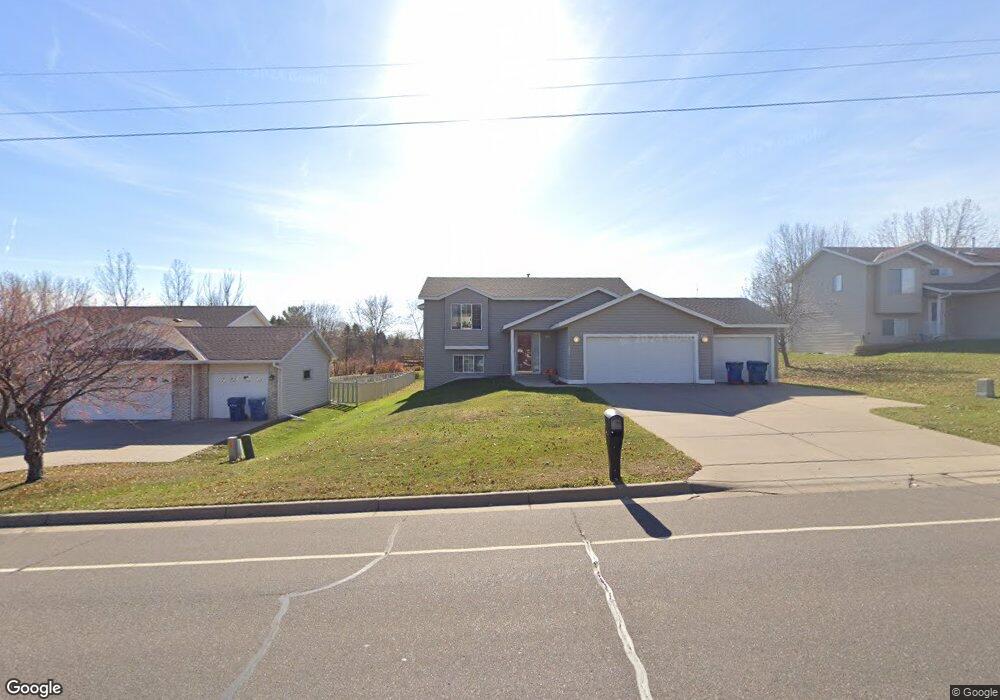 712 18th St N, Sauk Rapids, MN 56379 - photo 1