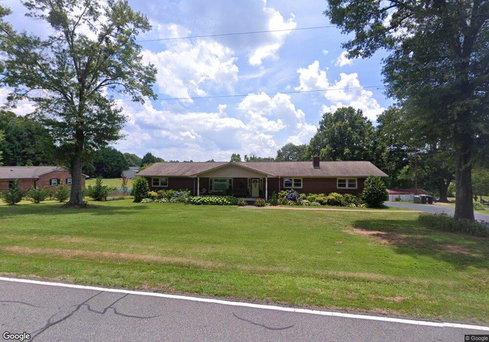 1421 Hickory Nut Rd, Inman, SC 29349 - photo 1