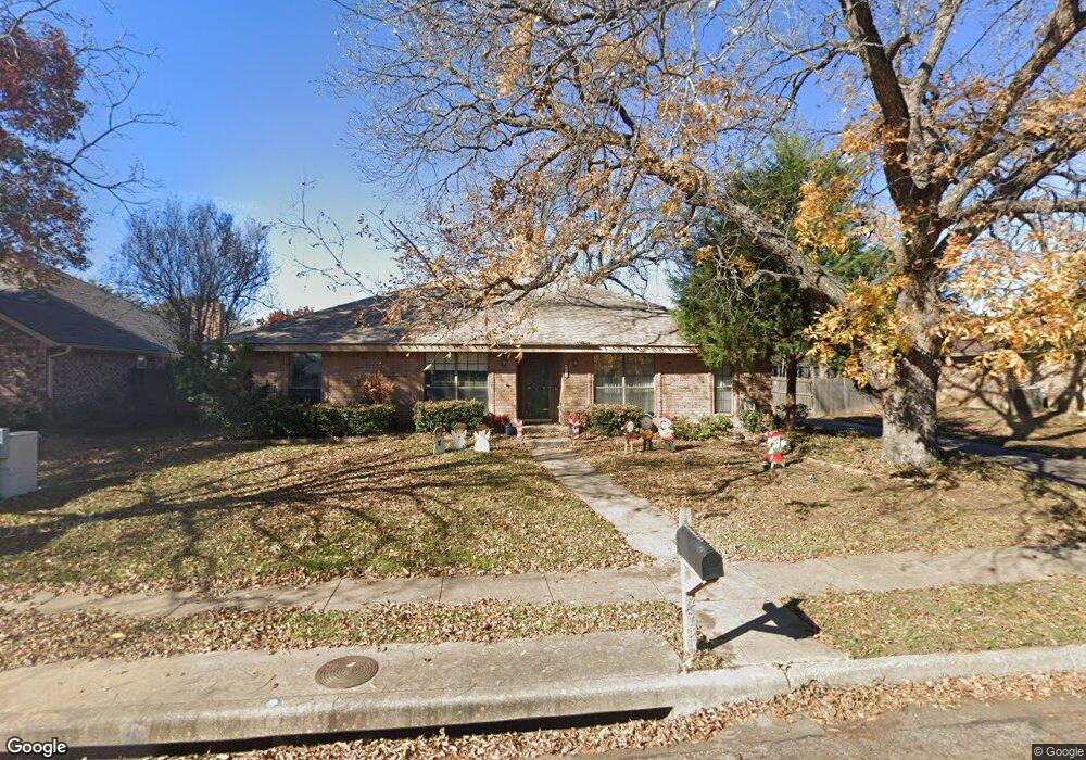 2613 Glenoaks St, Bedford, TX 76021 - photo 1