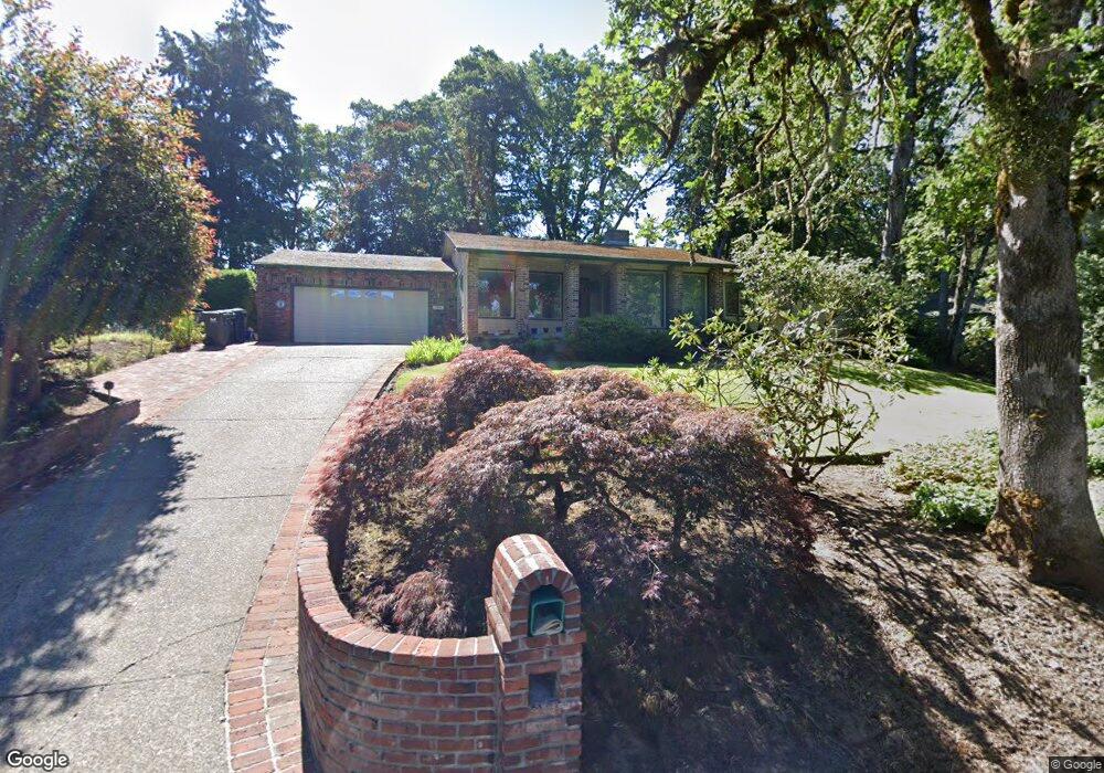 1747 Skyline Blvd, Eugene, OR 97403 - photo 1