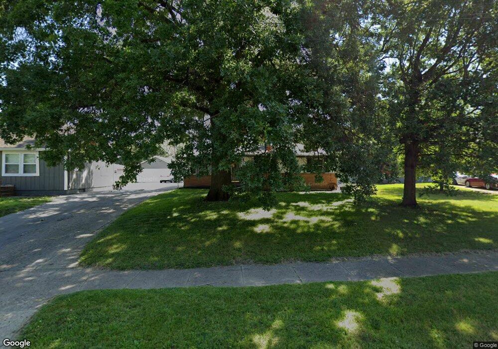 3915 39th St, Des Moines, IA 50310 - photo 1