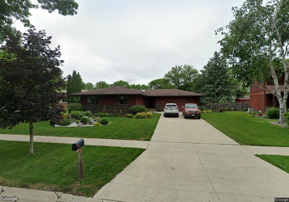 3301 Evergreen Rd N, Fargo, ND 58102 - photo 1