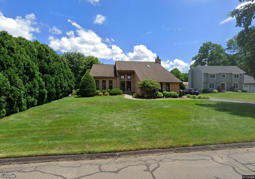 303 Trapper Cir, Windsor, CT 06095 - photo 1