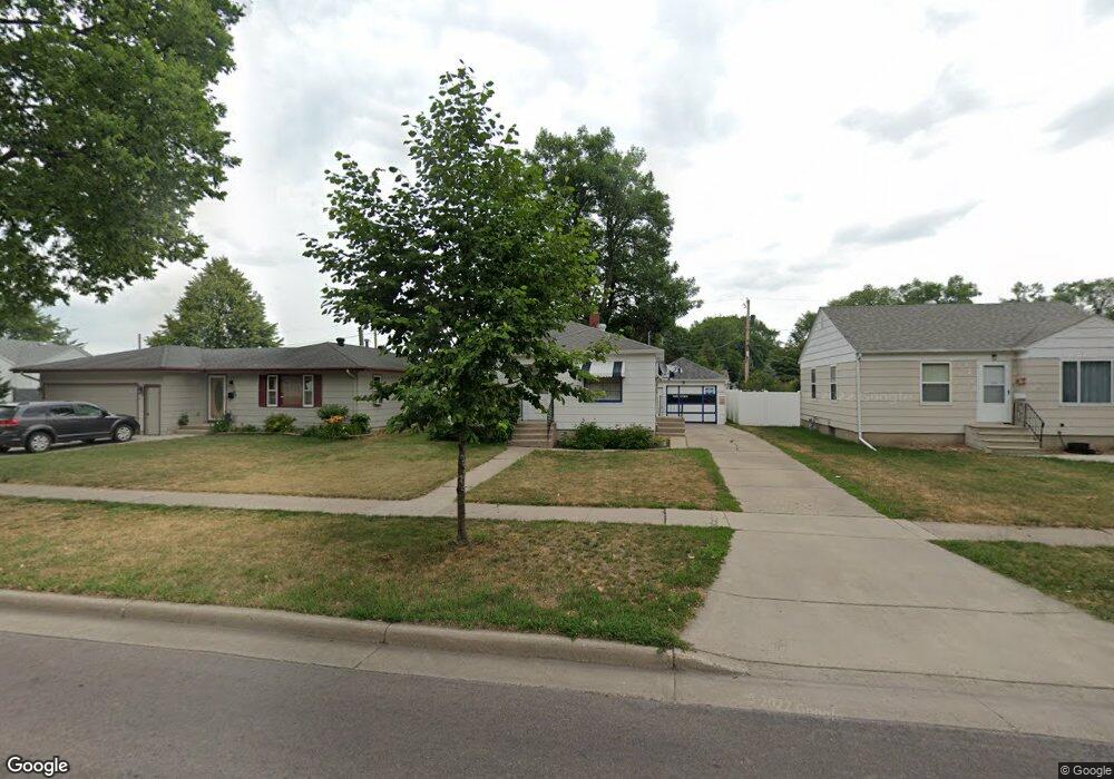 1725 3rd St N, Fargo, ND 58102 - photo 1