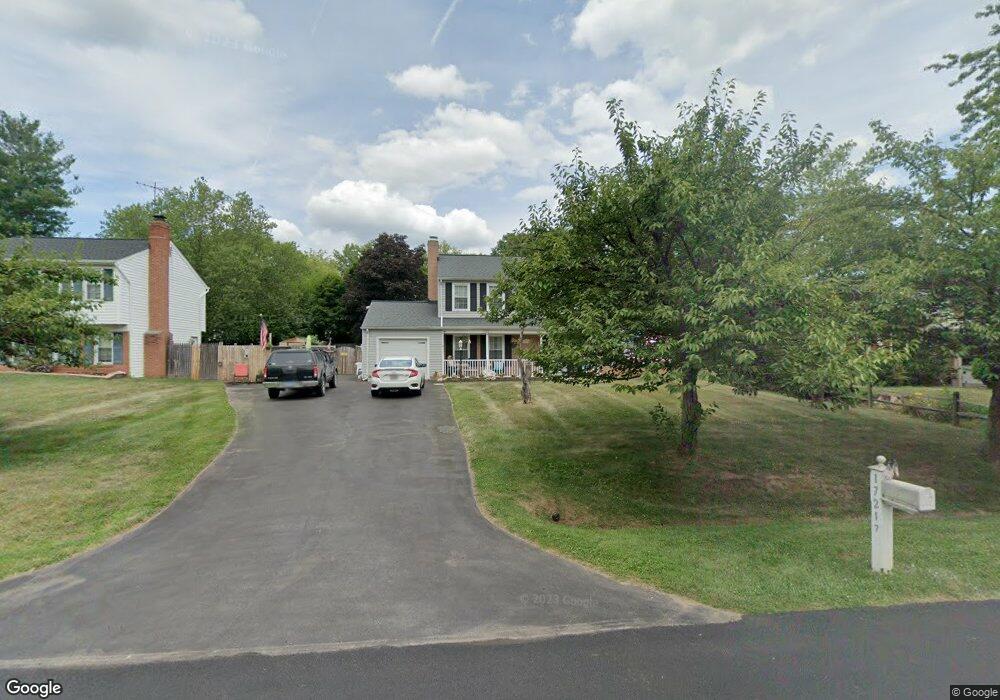 17217 Chiswell Rd, Poolesville, MD 20837 - photo 1