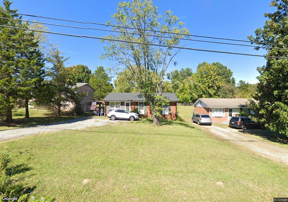 811 E Fairfield Rd, High Point, NC 27263 - photo 1