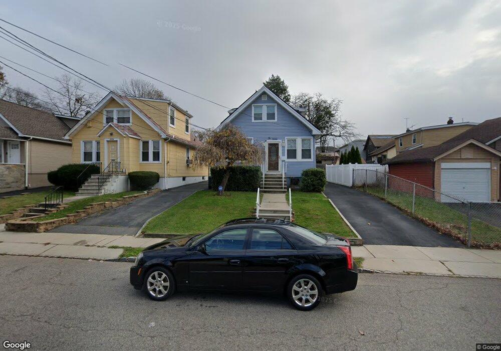 1555 Wyndmoor Ave, Hillside, NJ 07205 - photo 1