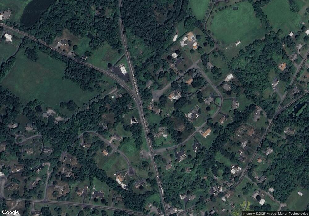 5255 Elgin Dr, Emmaus, PA 18049 - photo 1