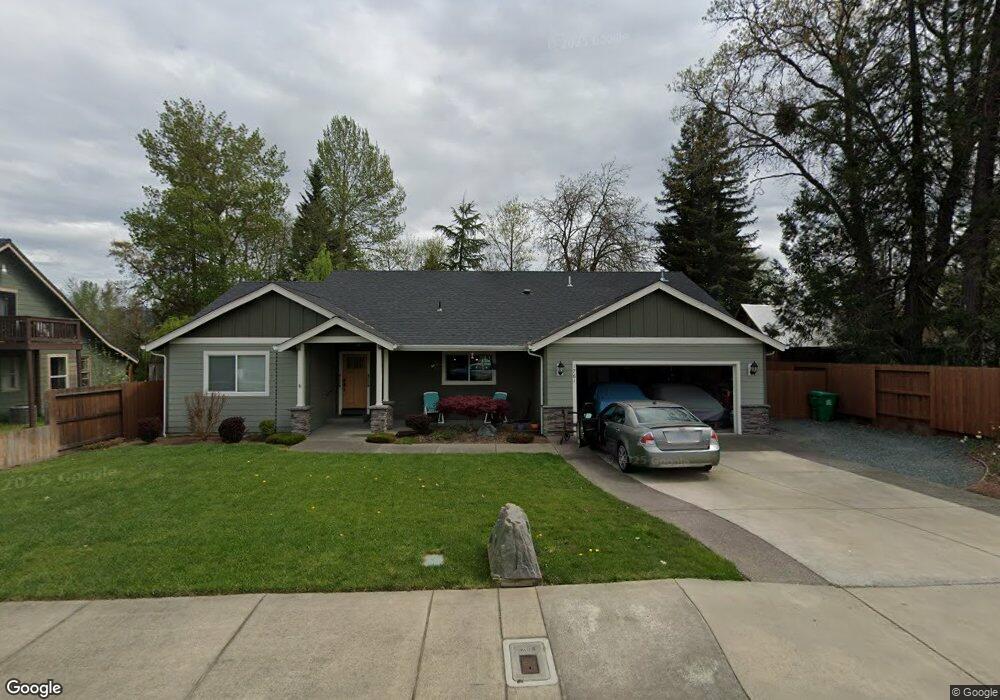 1761 Hubbard Ln, Grants Pass, OR 97527 - photo 1