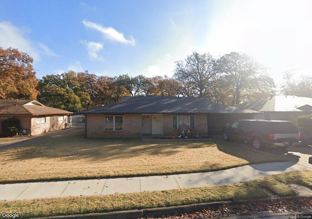 1024 Keith Dr, Hurst, TX 76053 - photo 1