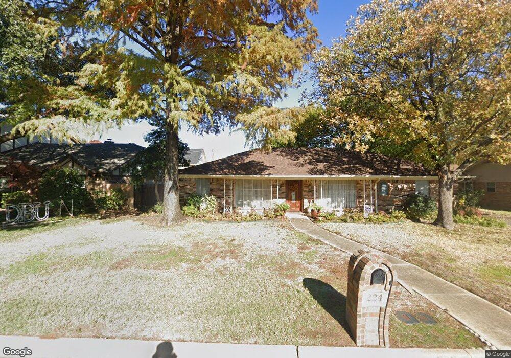 224 Baker Dr, Hurst, TX 76054 - photo 1