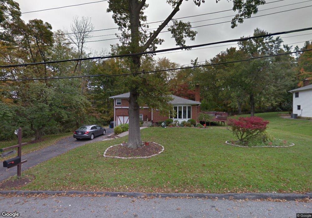 372 Lewis Ave, Yorktown Heights, NY 10598 - photo 1