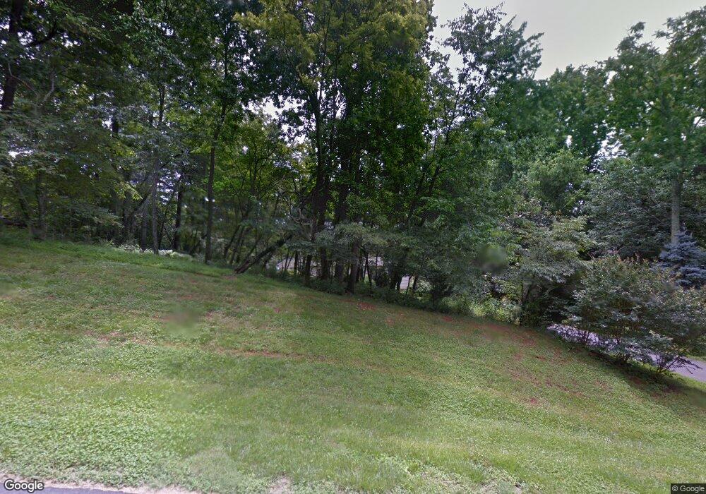 1905 N Pantops Dr, Charlottesville, VA 22911 - photo 1