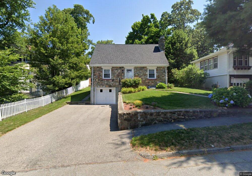 25 Pine Tree Rd, Wellesley, MA 02482 - photo 1