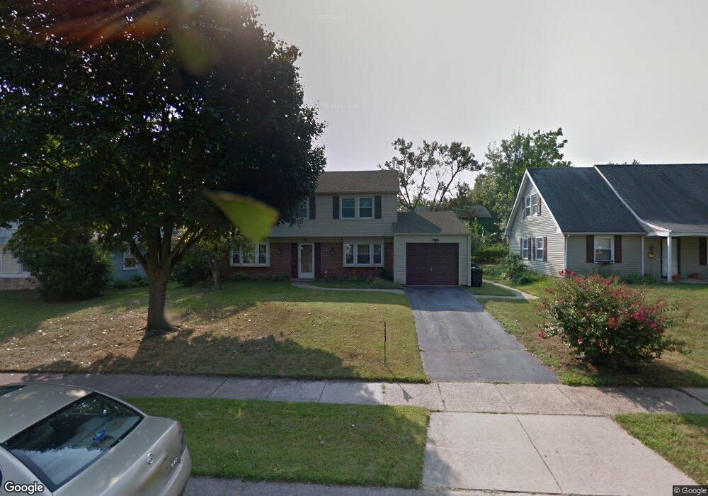 32 Hollis Ln, Willingboro, NJ 08046 - photo 1