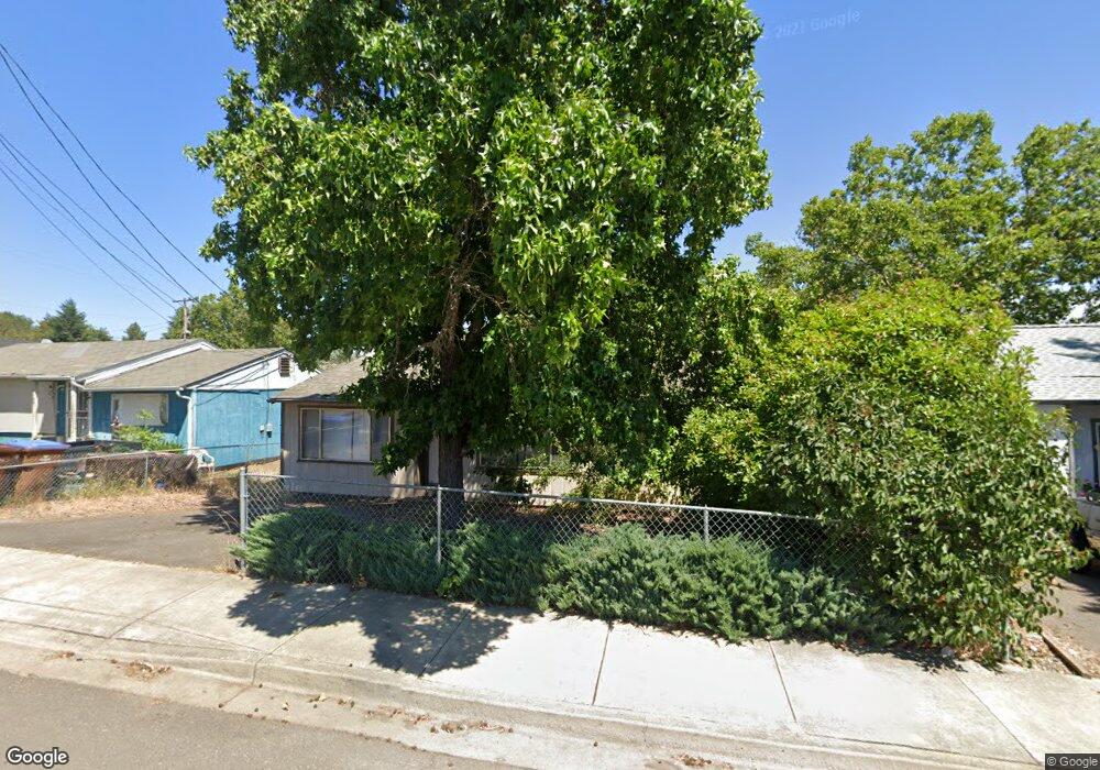 1127 NE Spruce Ave, Myrtle Creek, OR 97457 - photo 1