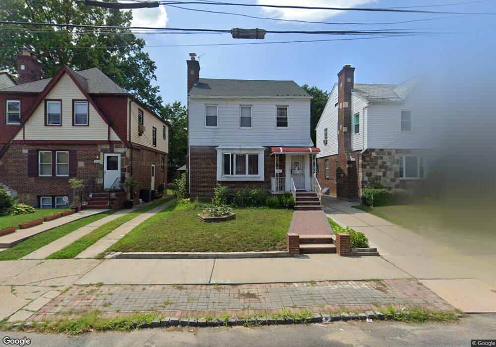 4522 167th St, Flushing, NY 11358 - photo 1