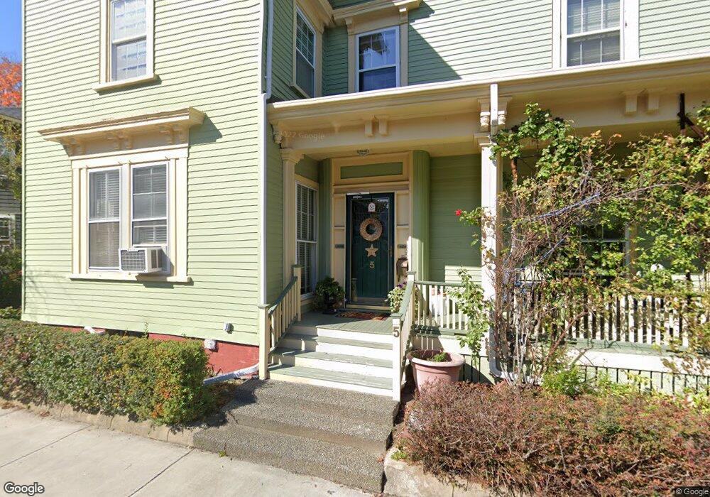 5 Lincoln Rd unit 1, Brookline, MA 02445 - photo 1