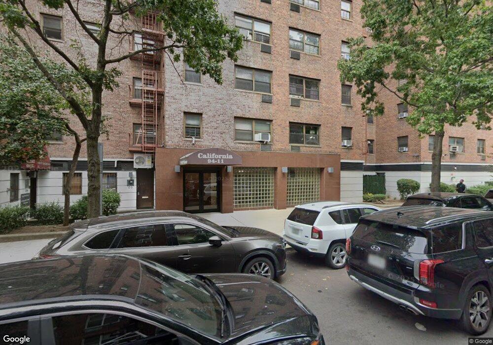 Rego Park Gardens - Coop unit 5C, Elmhurst, NY 11373 - photo 1