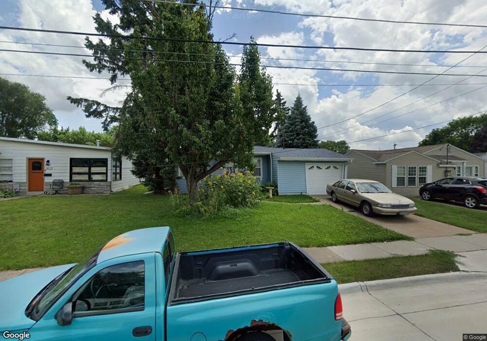 2429 W 13th St, Davenport, IA 52804 - photo 1