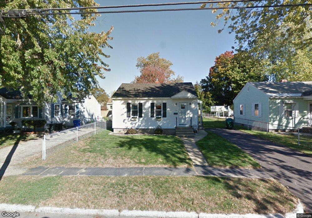 137 Porter St, Manchester, NH 03103 - photo 1