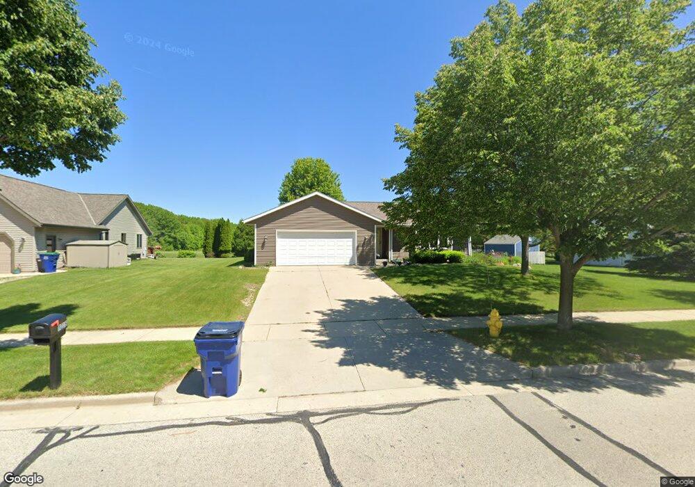 1016 Lous Way, Slinger, WI 53086 - photo 1