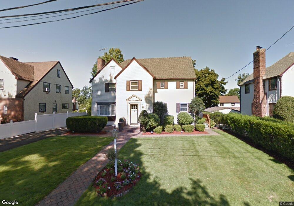 27 Huron Rd, Yonkers, NY 10710 - photo 1