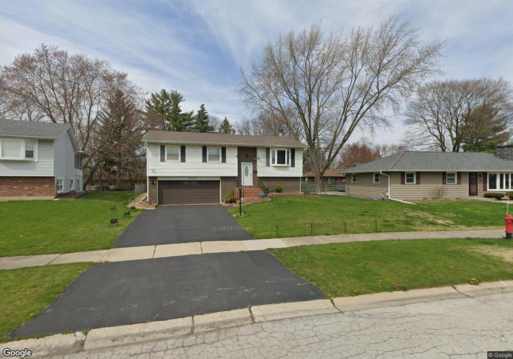 2317 Lowell St unit 4, Aurora, IL 60506 - photo 1