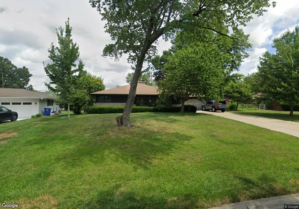 968 Meadowview Dr, Columbus, OH 43224 - photo 1