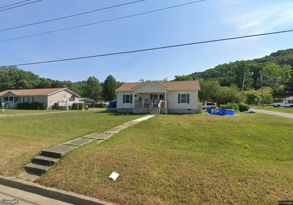 226 E 4th Ave, Watauga, TN 37694 - photo 1