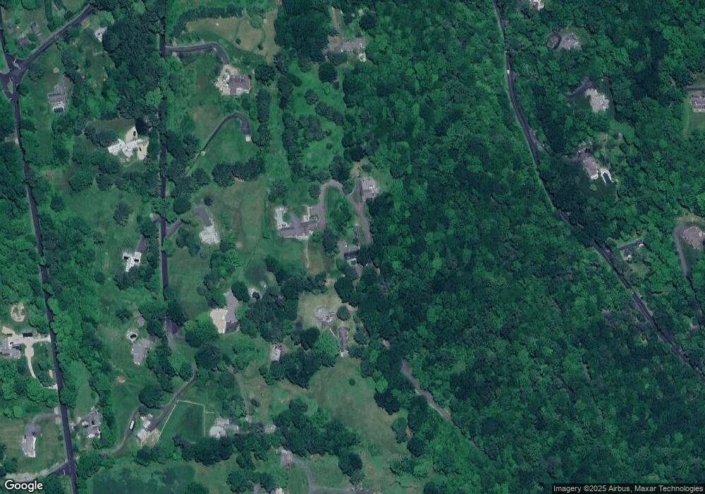 392 Charcoal Ave, Middlebury, CT 06762 - photo 1