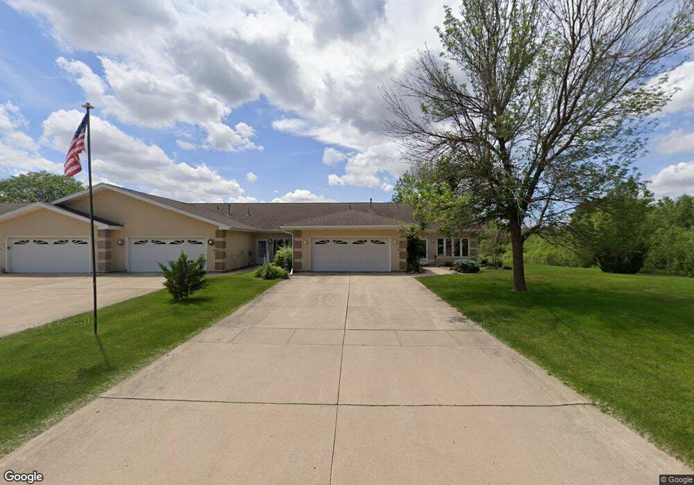 2022 W 18th St unit 1, Cedar Falls, IA 50613 - photo 1