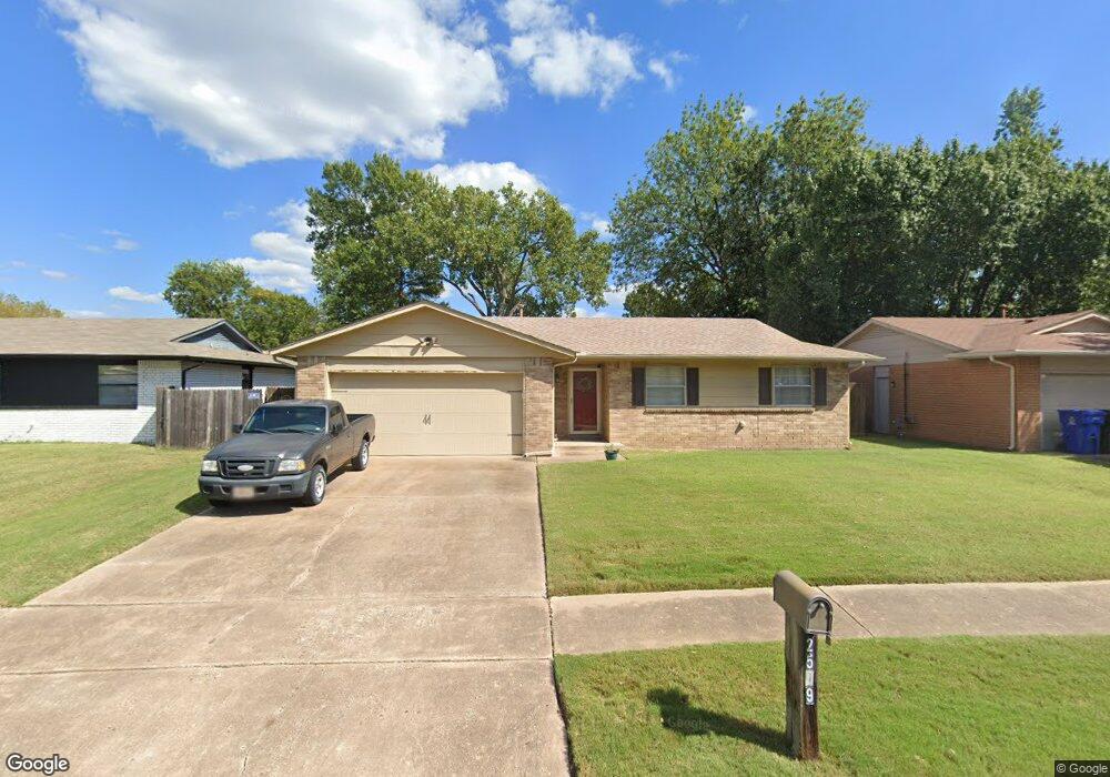2509 S Sycamore Ave, Broken Arrow, OK 74012 - photo 1