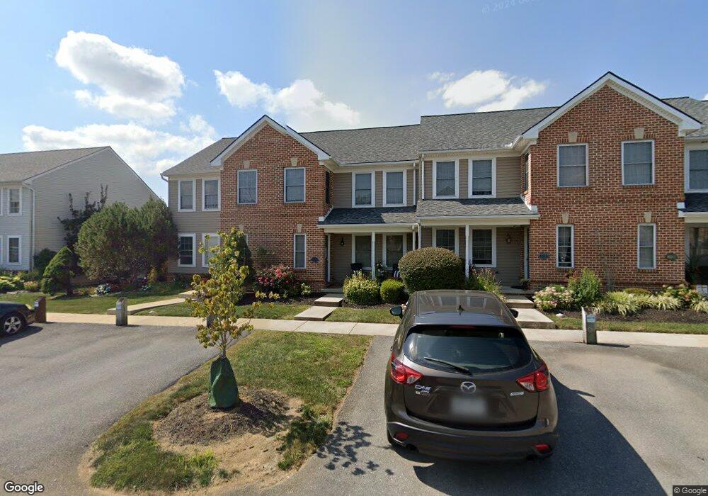 4021 Bradford Cir, Mount Joy, PA 17552 - photo 1