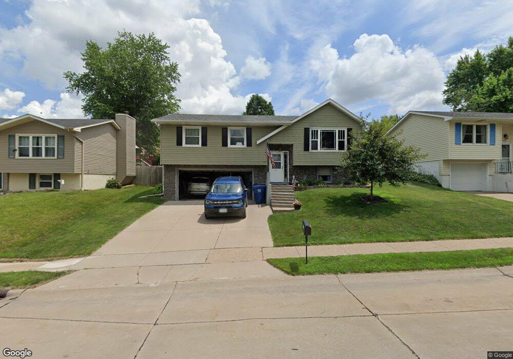 1521 Calvin St, Davenport, IA 52804 - photo 1