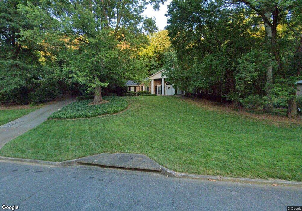 1010 Oakhaven Dr, Roswell, GA 30075 - photo 1