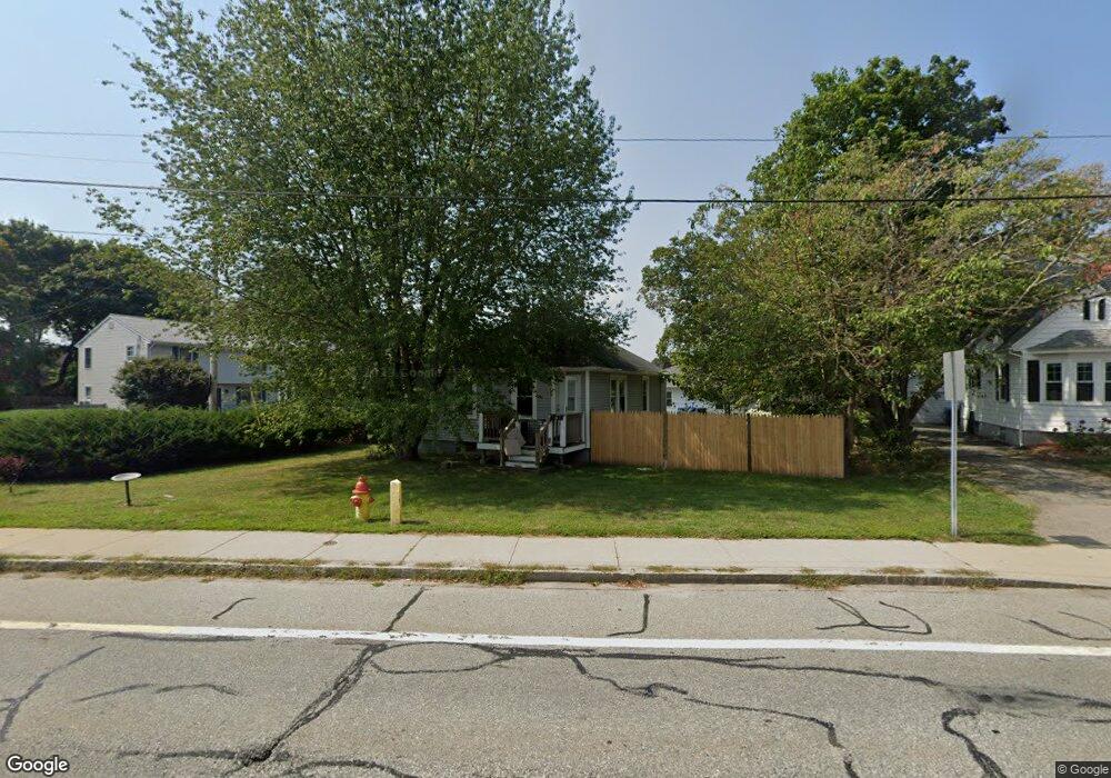 679 Willett Ave, Riverside, RI 02915 - photo 1