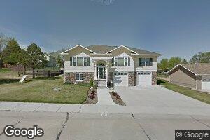 433 Pinecrest Dr, Chadron, NE 69337