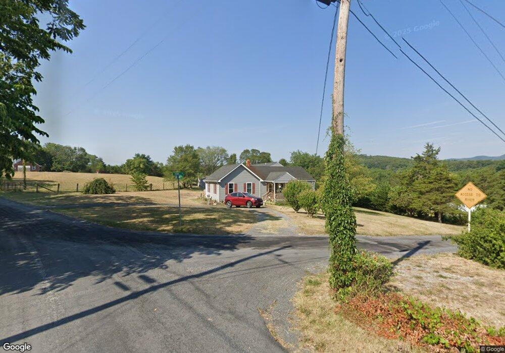 11 Point Rd, Bentonville, VA 22610 - photo 1