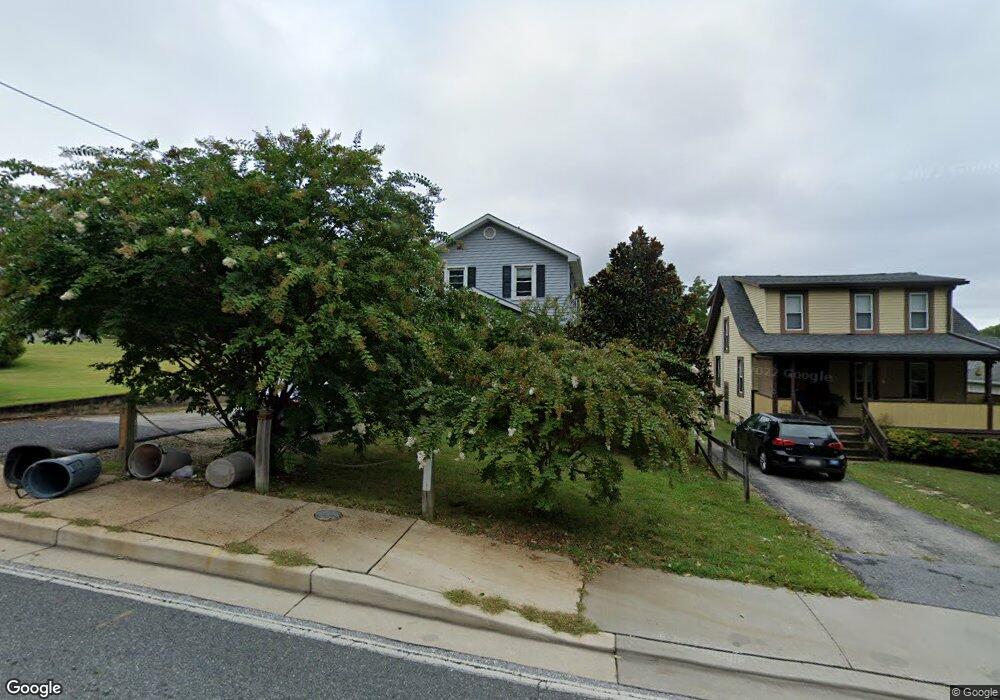 601 Hilltop Rd, Catonsville, MD 21228 - photo 1