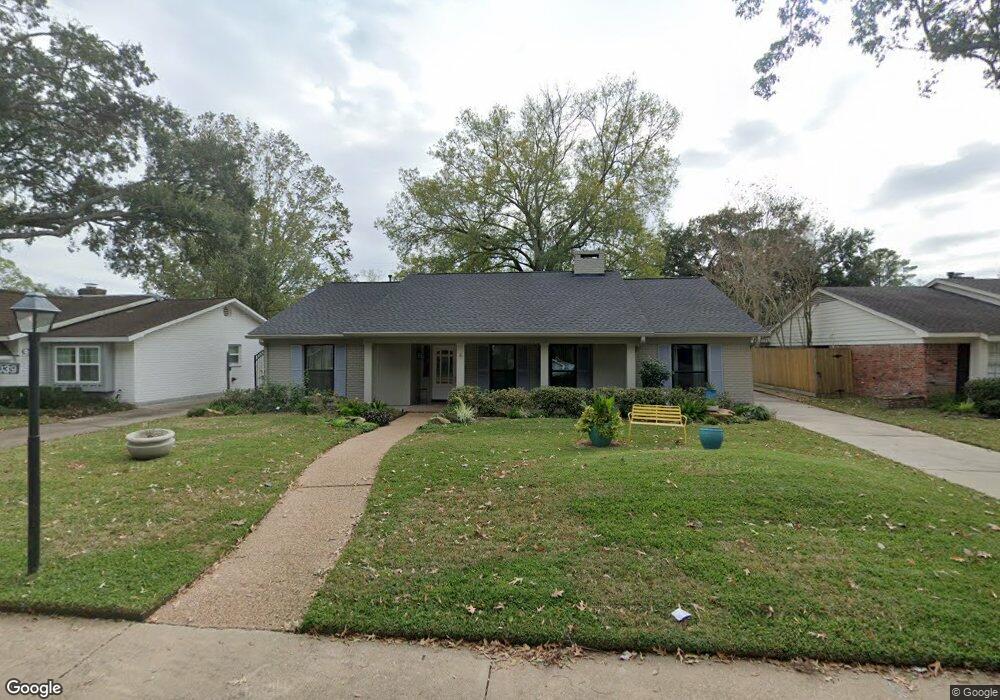 10039 Burgoyne Rd, Houston, TX 77042 - photo 1