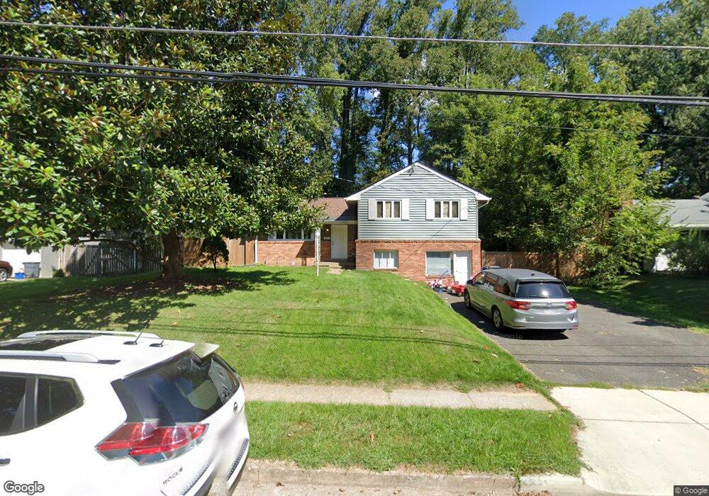 10944 Byrd Dr, Fairfax, VA 22030 - photo 1