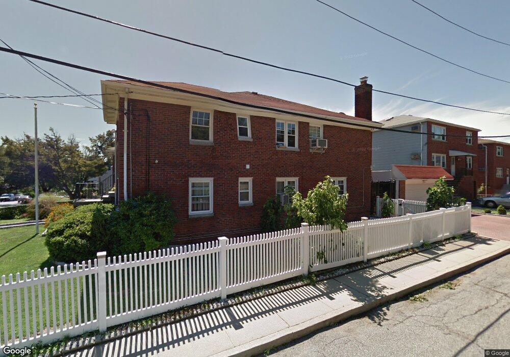 677 Kimball Ave unit Basement studio, Yonkers, NY 10704 - photo 1