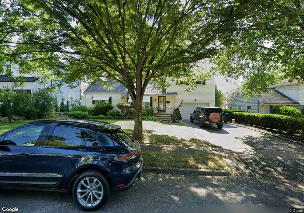 822 Godwin Rd, Paramus, NJ 07652 - photo 1