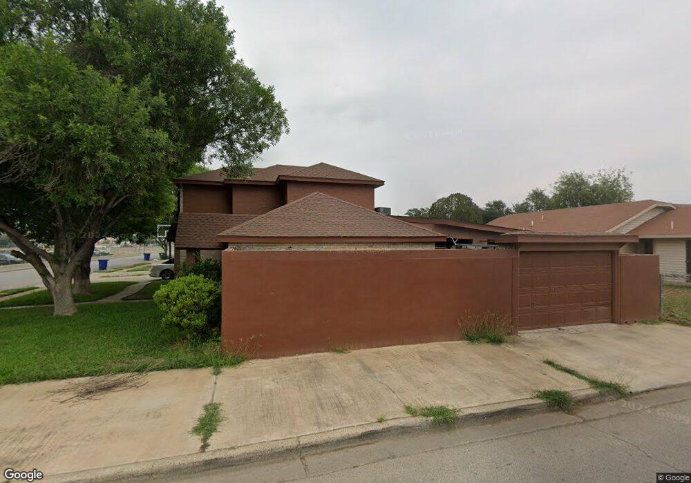 5709 Post Oak Dr, Laredo, TX 78041 - photo 1