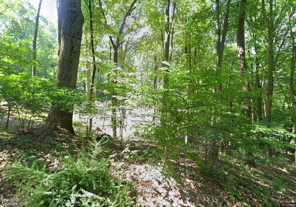 540 Oak Hill Rd, Emmaus, PA 18049 - photo 1