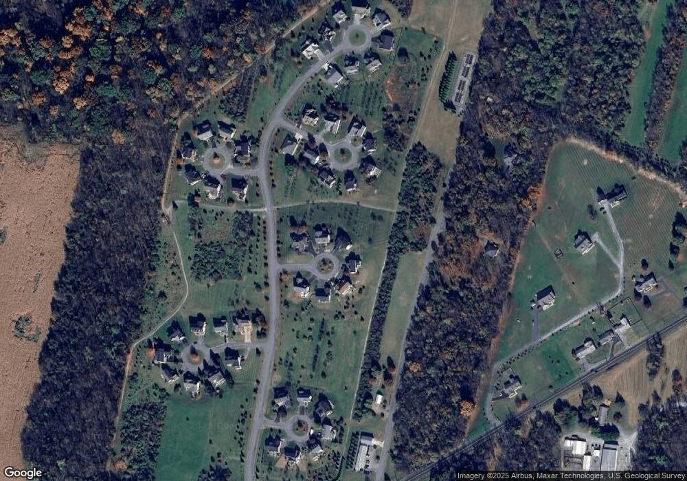 49 Field Crest Ct, Shepherdstown, WV 25443 - photo 1