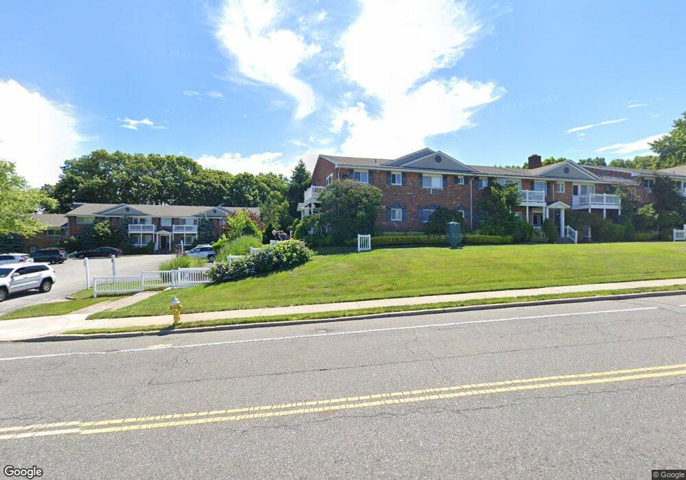 453 Lincoln Blvd unit 3-1N, Hauppauge, NY 11788 - photo 1