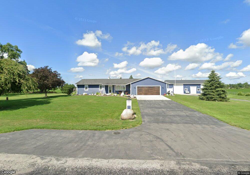 2110 Fraser Rd, Kawkawlin, MI 48631 - photo 1