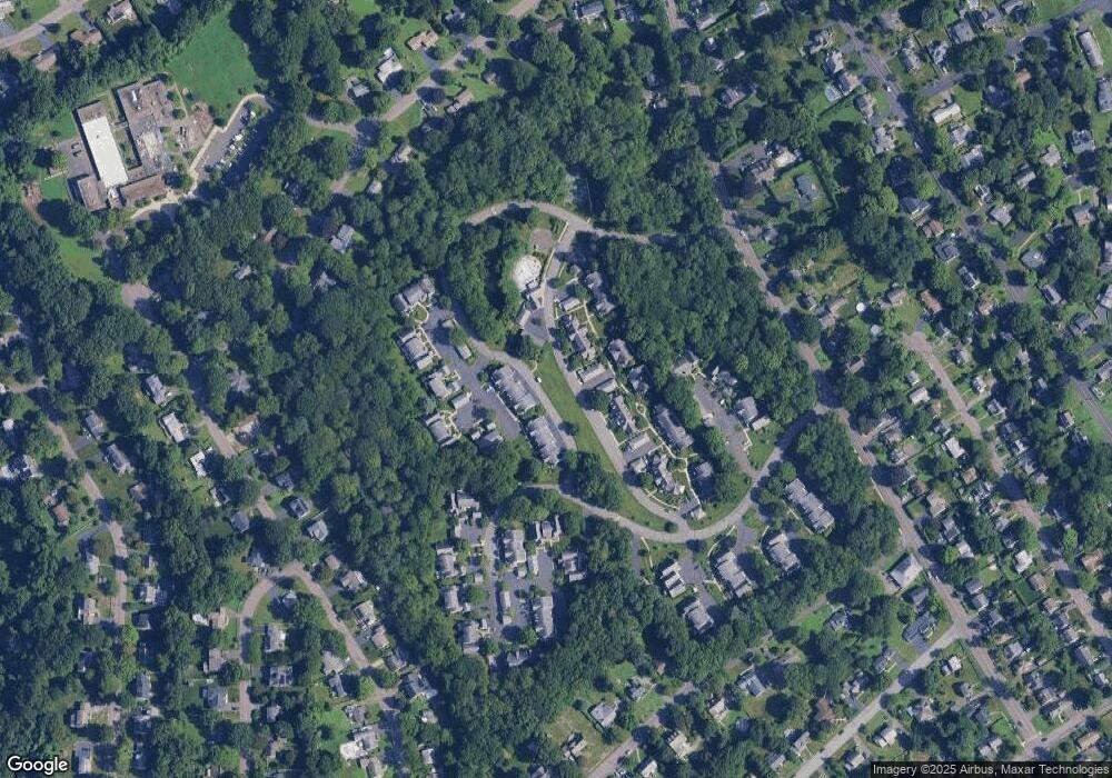 100 Roberton Crossing, Fairfield, CT 06825 - photo 1